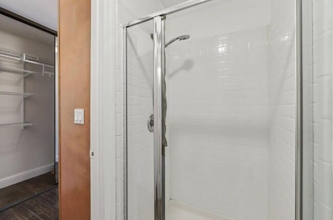 Building Photo - 1040 N Capitol Ave