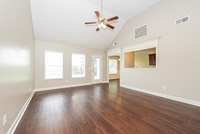 Building Photo - 2943 Hollicom Dr