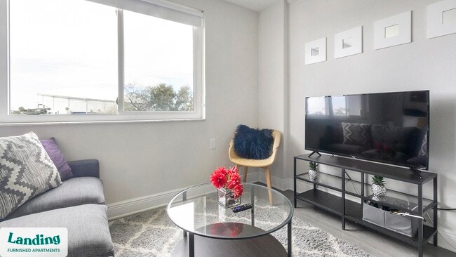 Building Photo - 305 Dr. M.L.K. Jr St S