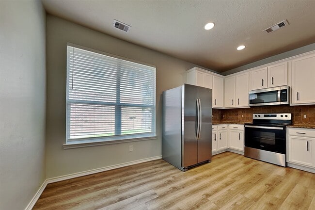 Foto del edificio - 3619 Beacon Creek Ct