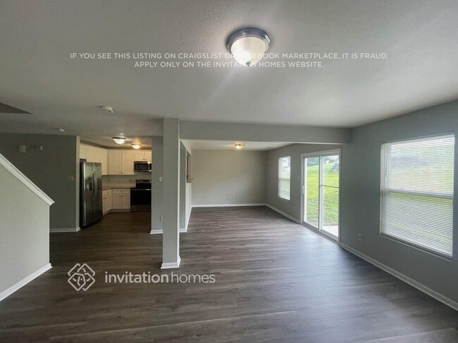 Building Photo - 952 Littleton Dr