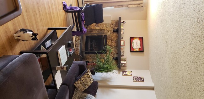 Building Photo - 0 Bed 0 Bath Unit in Calgary, AB