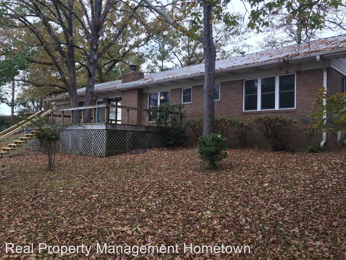 Foto principal - 817 Long Island Dr