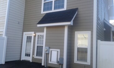 Building Photo - 201 Hampton Forest Drive