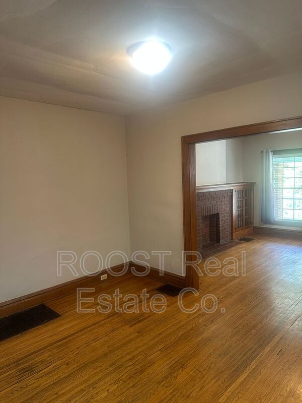 Building Photo - 112-114 Olentangy St.