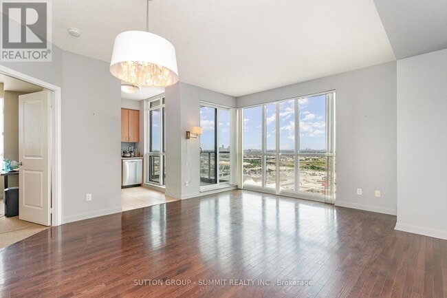 Building Photo - 235-2235 Sherway Gardens Rd