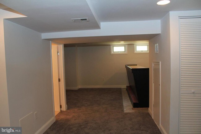 Building Photo - 8464 Loch Raven Blvd