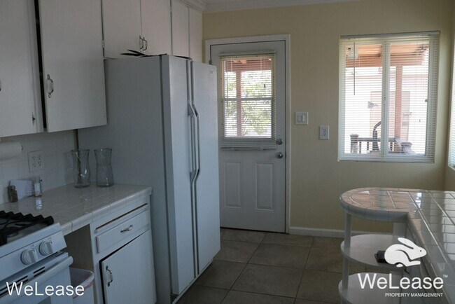 Foto del edificio - 2 br, 2 bath House - 365 Del Mar Avenue