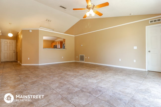 Building Photo - 8461 Apple Orchard Rd