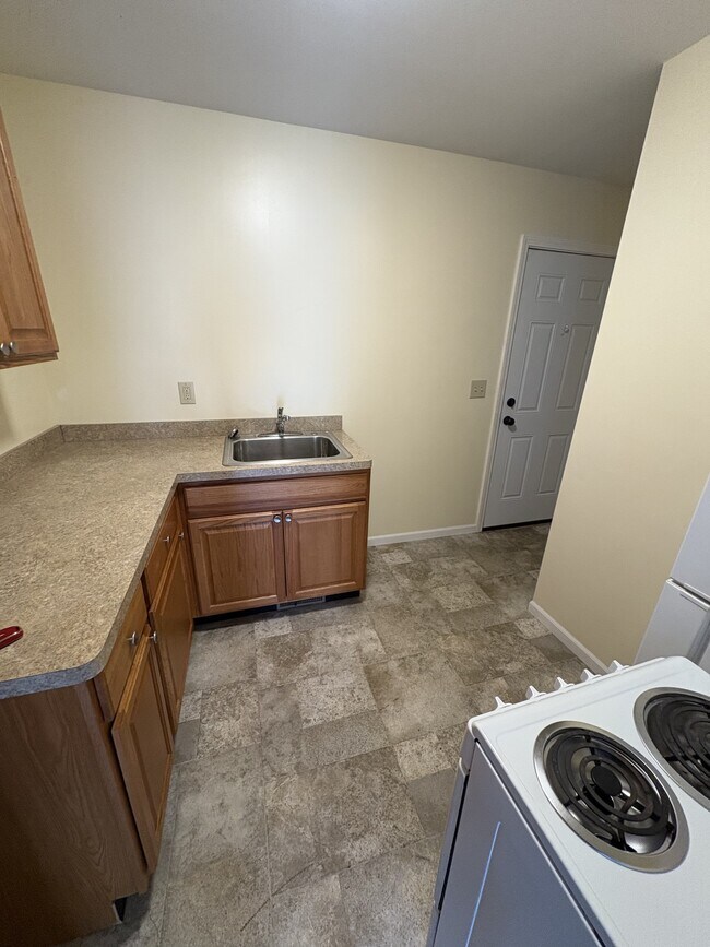 Foto del edificio - 904 Linden Grove Ave