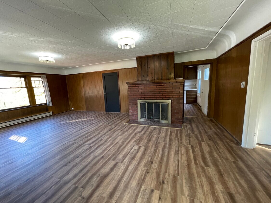 Foto principal - 15210 42nd Ave S