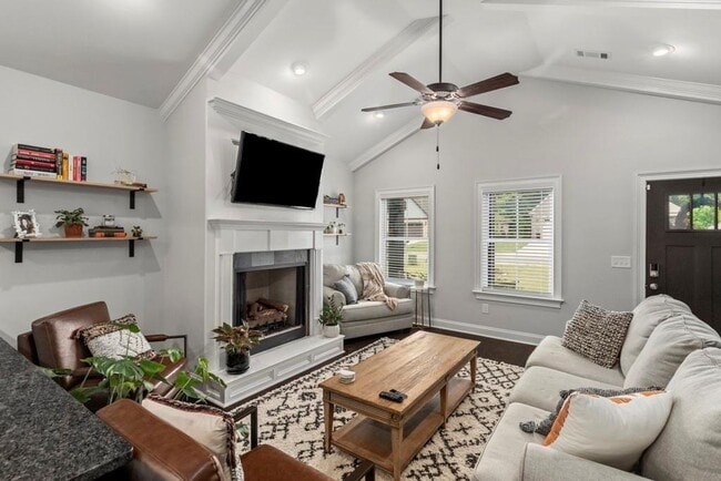 Photo - Beautiful Home in The Estates Neighborhood!