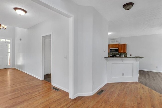 Building Photo - 4491 Plantation Mill Tr NE