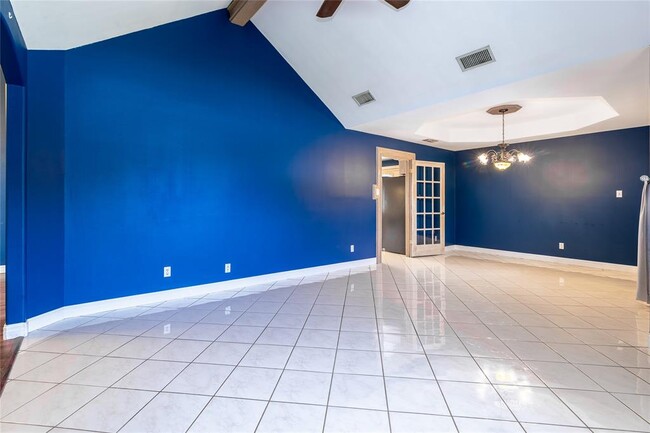 Building Photo - 3482 Chablis Dr