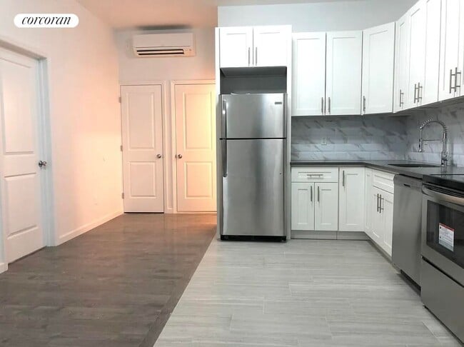 Foto del edificio - 441 Knickerbocker Ave