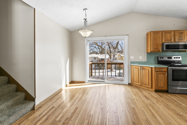 Dining Area - 5017 S 95th Ave