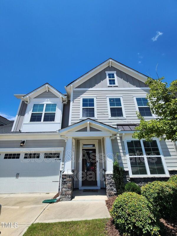 Primary Photo - 712 Chelsea Grove Dr