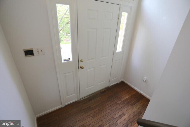 Building Photo - 1339 Templeton Pl