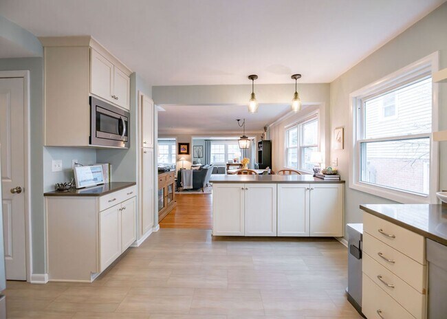 Building Photo - Updated Beachwood Ranch with Stunning Kitchen & Expansive Living Spaces