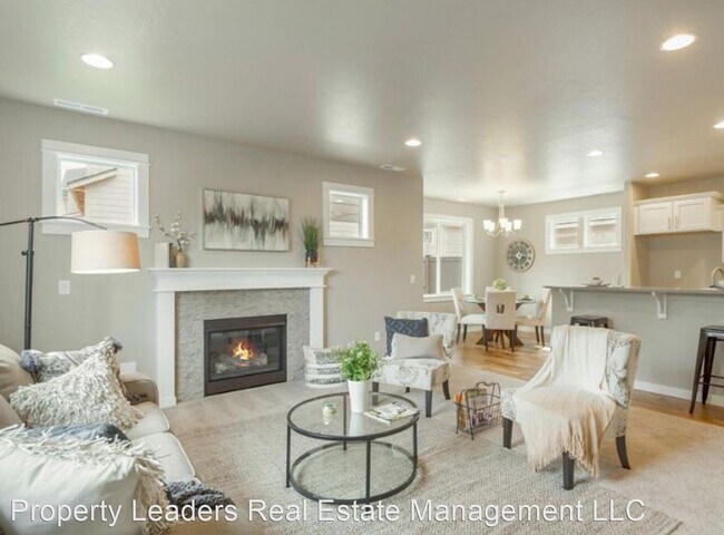 Foto del edificio - 3 br, 2.5 bath House - 468 NW 30th st