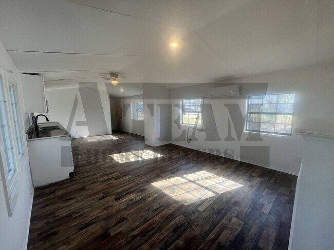 Foto del edificio - Cozy 2-bedroom, 1.5-bathroom home