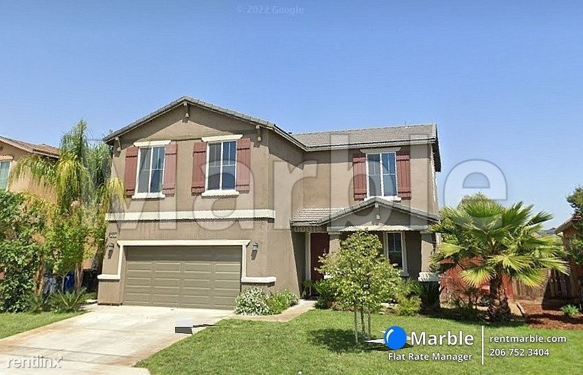 4 br, 3 bath House 5801 E Kerckhoff Ave House Rental in Fresno, CA