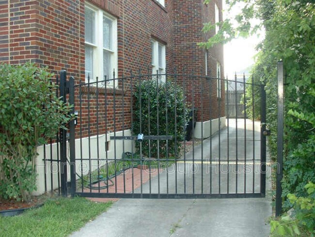 Foto del edificio - 3408 Crawford St
