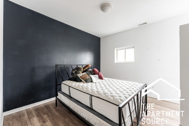 Foto del edificio - 2700 W North Ave