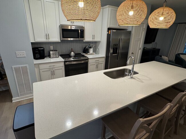 Foto del edificio - 2 Bedroom 2.5 bath Townhome-Available April 1st