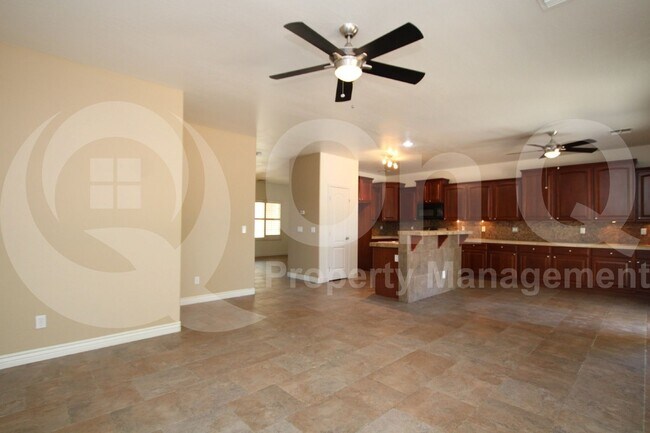 Building Photo - 14214 W Gelding Dr