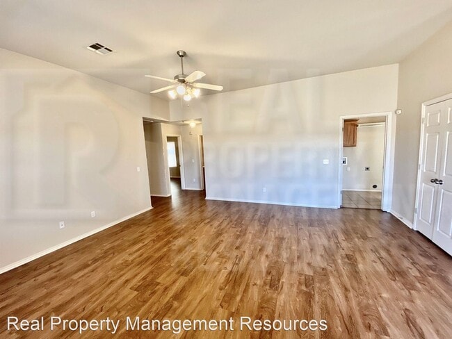Building Photo - 3 br, 2 bath House - 12345 SW 6th