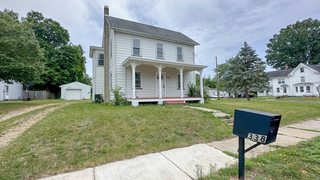 Building Photo - 338 Broad St