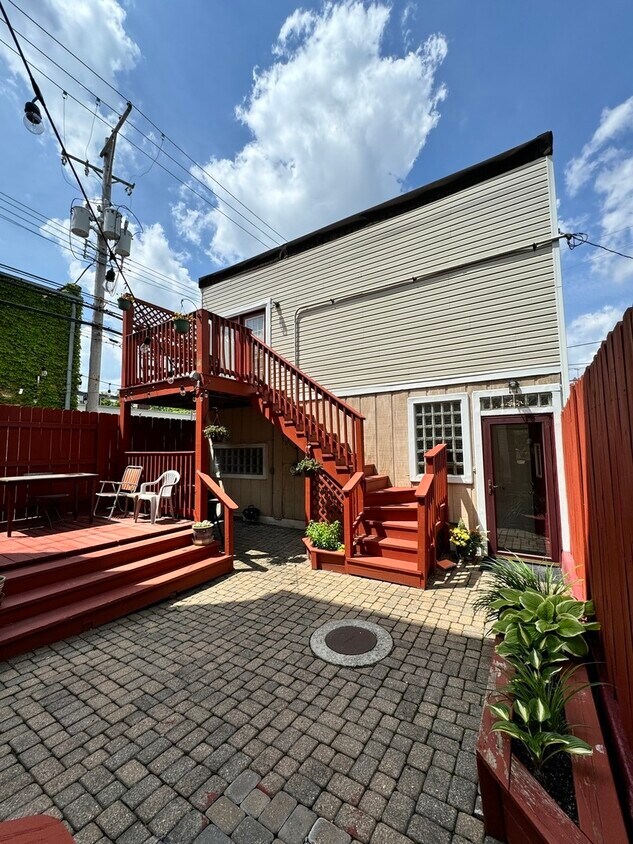Foto principal - 2414 N Mozart St
