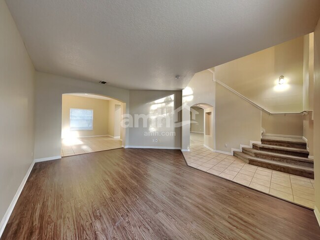 Foto del edificio - 2065 Home Again Rd