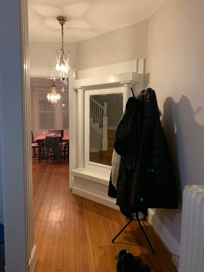 Foto del edificio - 3920 New Hampshire Ave NW