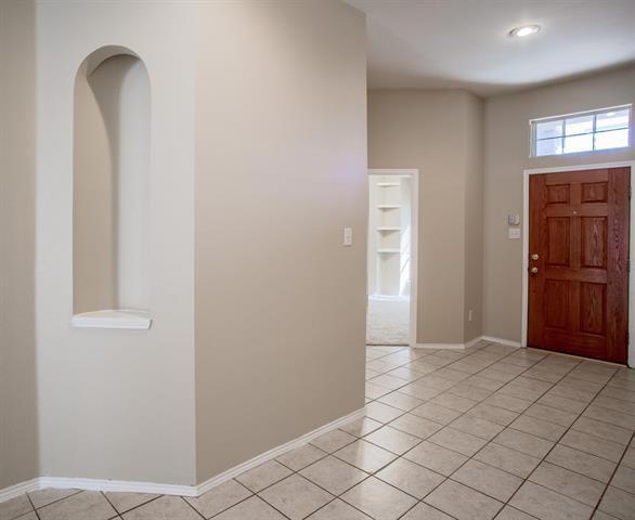 Foto del edificio - 6823 Woodcrest Ln