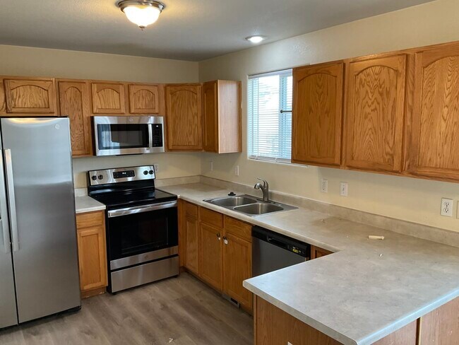 Foto del edificio - 1295 Lords Hill Dr