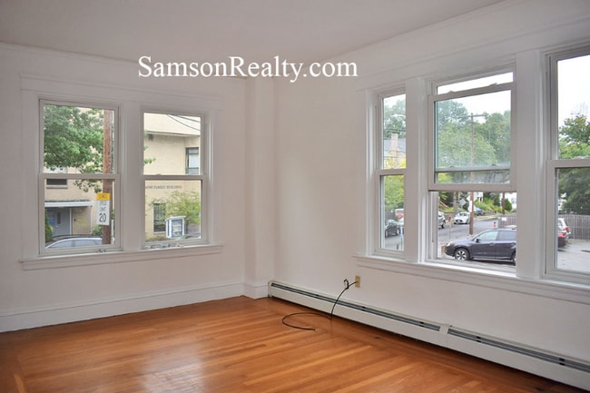 Photo - 90 Taft Ave Apartment