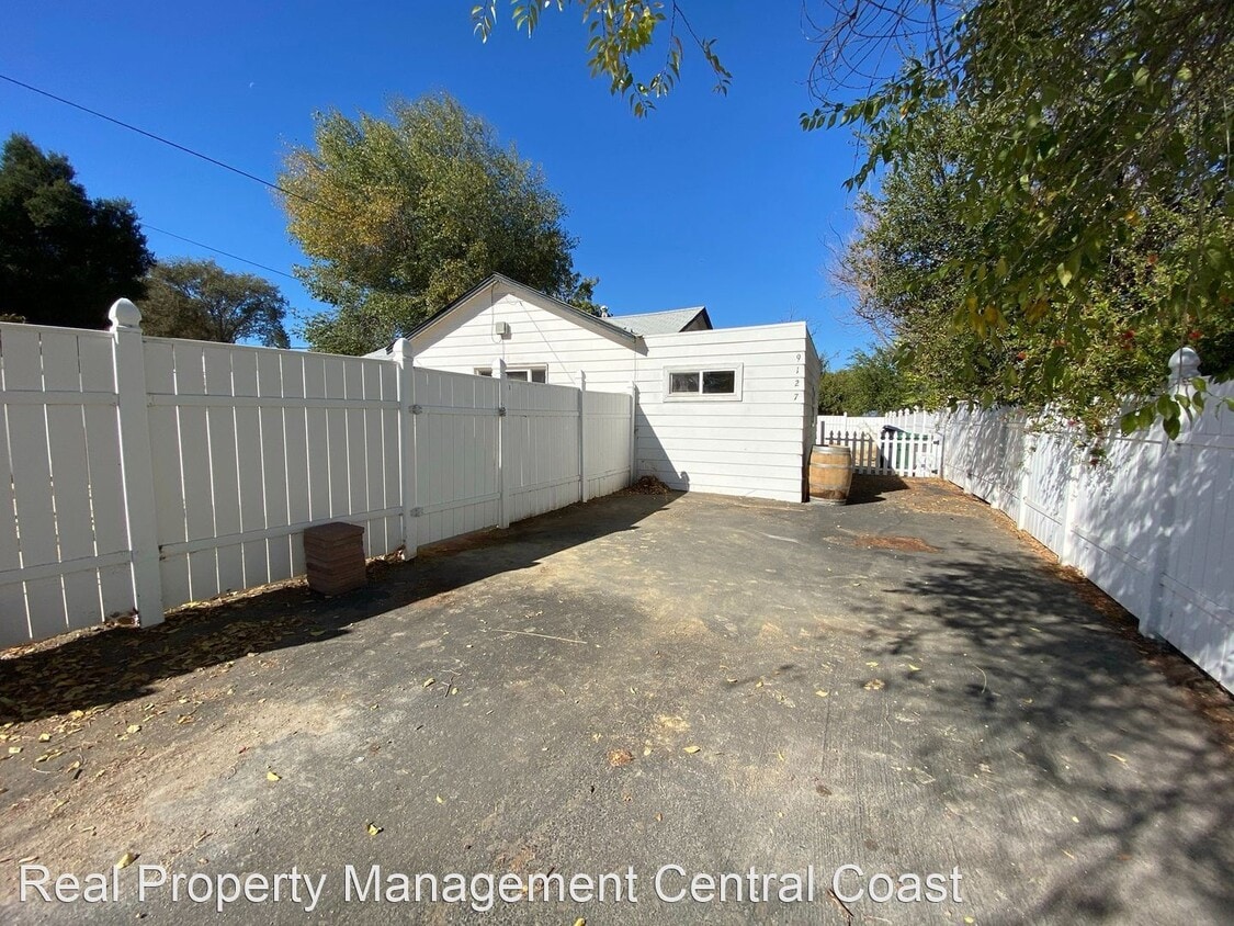 2 br, 1 bath House 9127 San Gabriel Road House Rental in Atascadero, CA