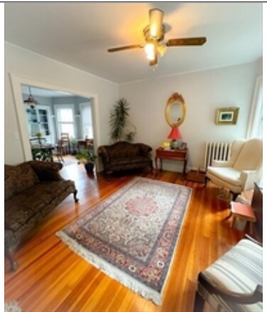 Living room - 43 Trowbridge St