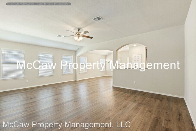 Building Photo - 4 br, 2 bath House - 3000 Risinger Rd.