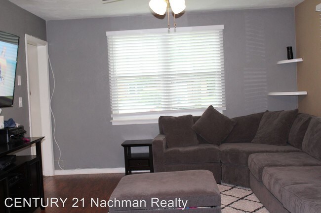Foto del edificio - 4 br, 2.5 bath House - 6308 Brynmawr Lane