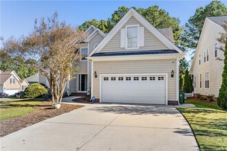 Building Photo - 136 Cottswold Ln