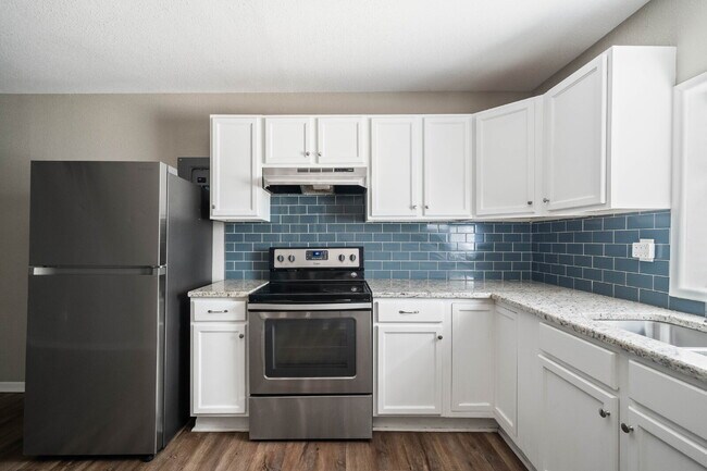 Foto del edificio - Two Bedroom Apartment in Tech Terrace