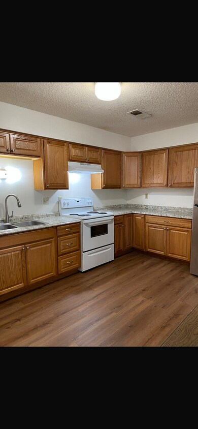 Kitchen - 1575 11th Ave