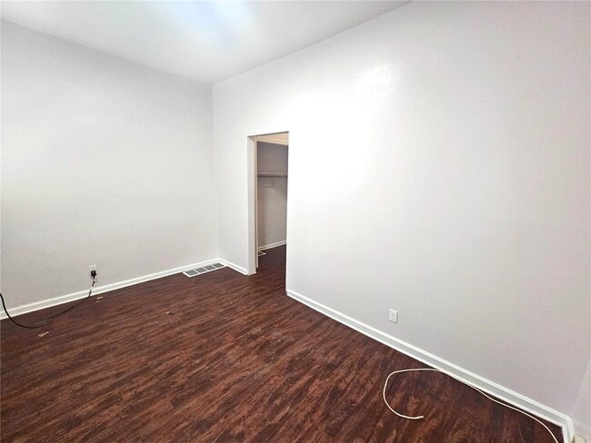 Building Photo - 219 N High St