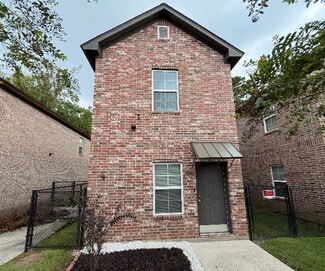 Building Photo - 5280 Peerless St