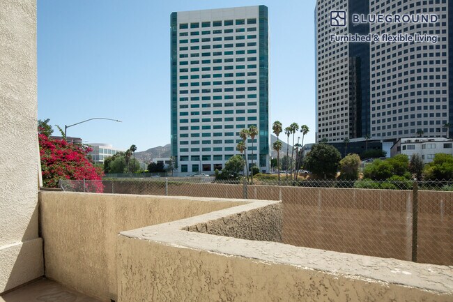 Foto del edificio - 230 N Kenwood St