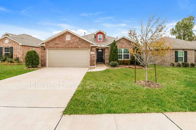 10317 Hidden Village Dr, The Village, OK 73120 House Rental in The