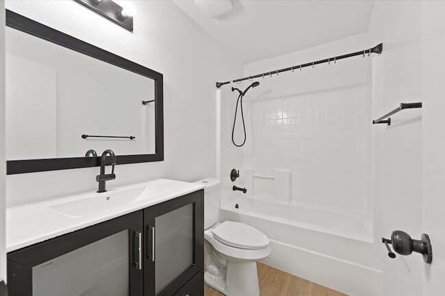 Photo - 702 Lowe Drive Unit House